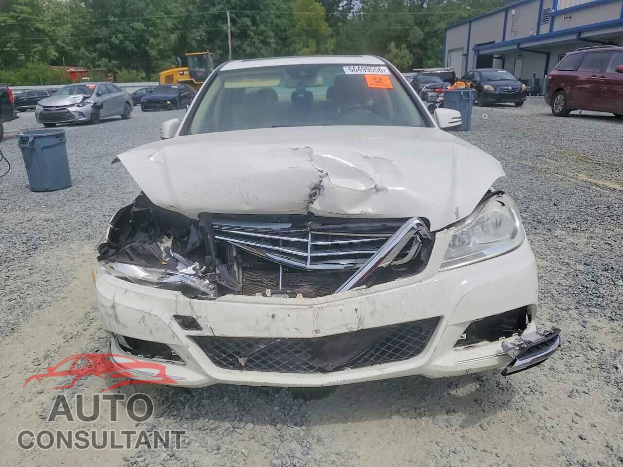 MERCEDES-BENZ C-CLASS 2012 - WDDGF8BB3CF894481