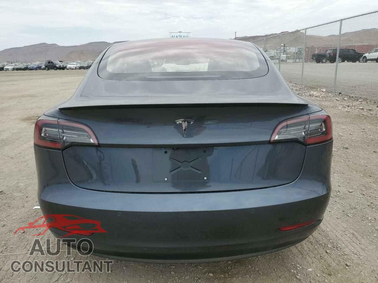 TESLA MODEL 3 2018 - 5YJ3E1EA9JF003293