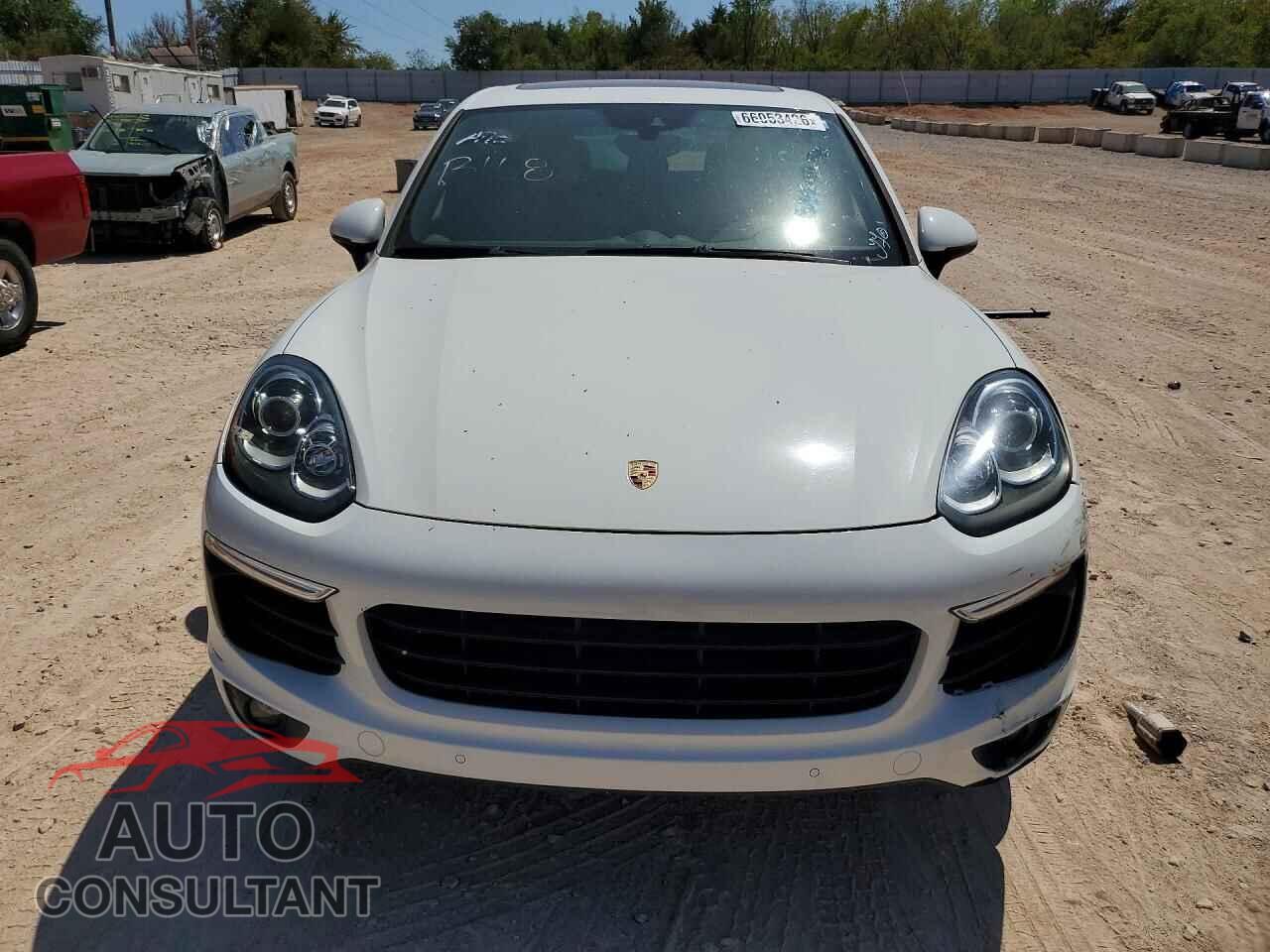PORSCHE CAYENNE 2017 - WP1AB2A24HLA52752
