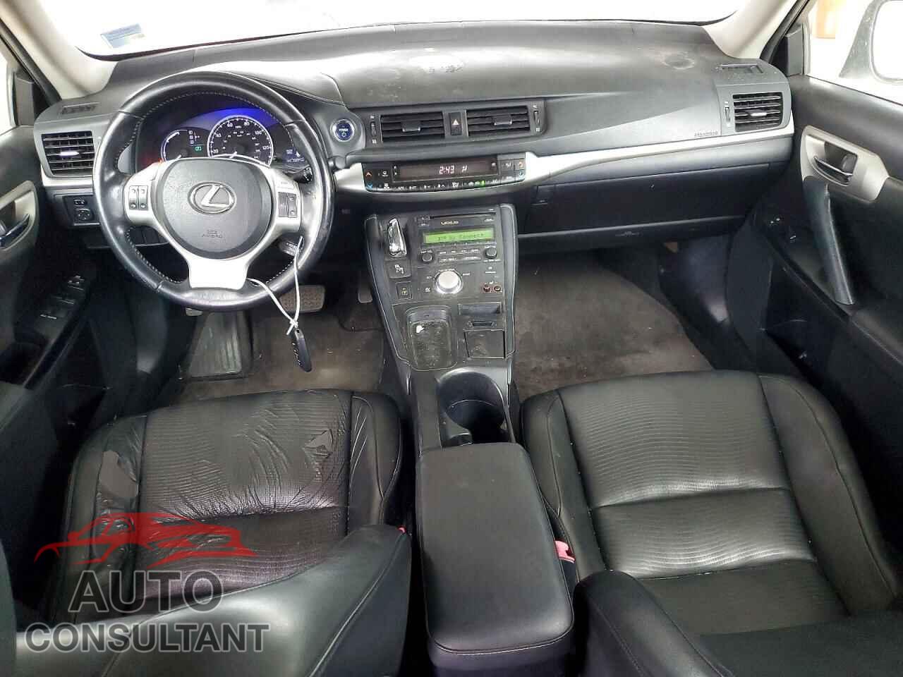 LEXUS CT 200 2011 - JTHKD5BH1B2045628