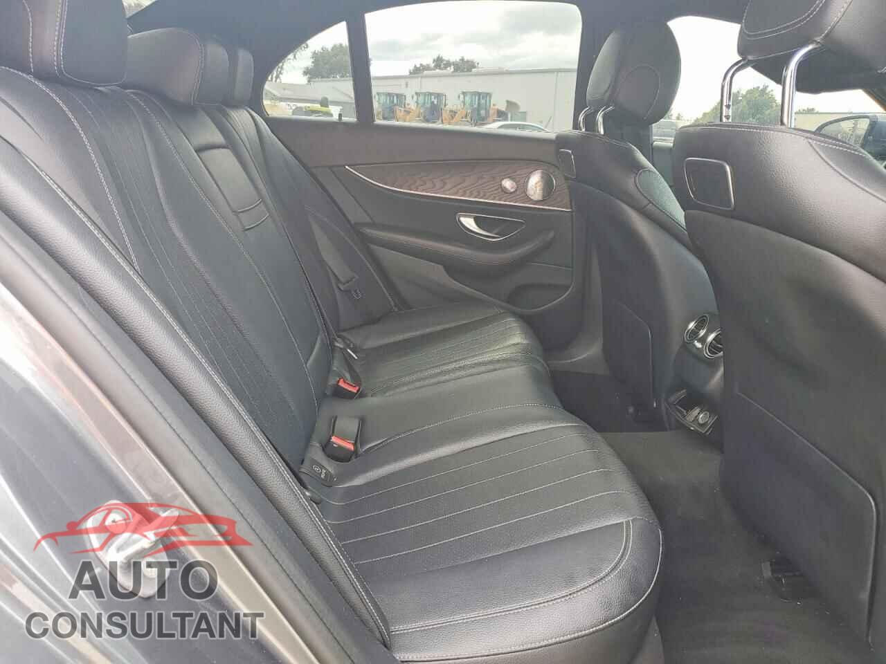 MERCEDES-BENZ E-CLASS 2018 - WDDZF4JB7JA346349