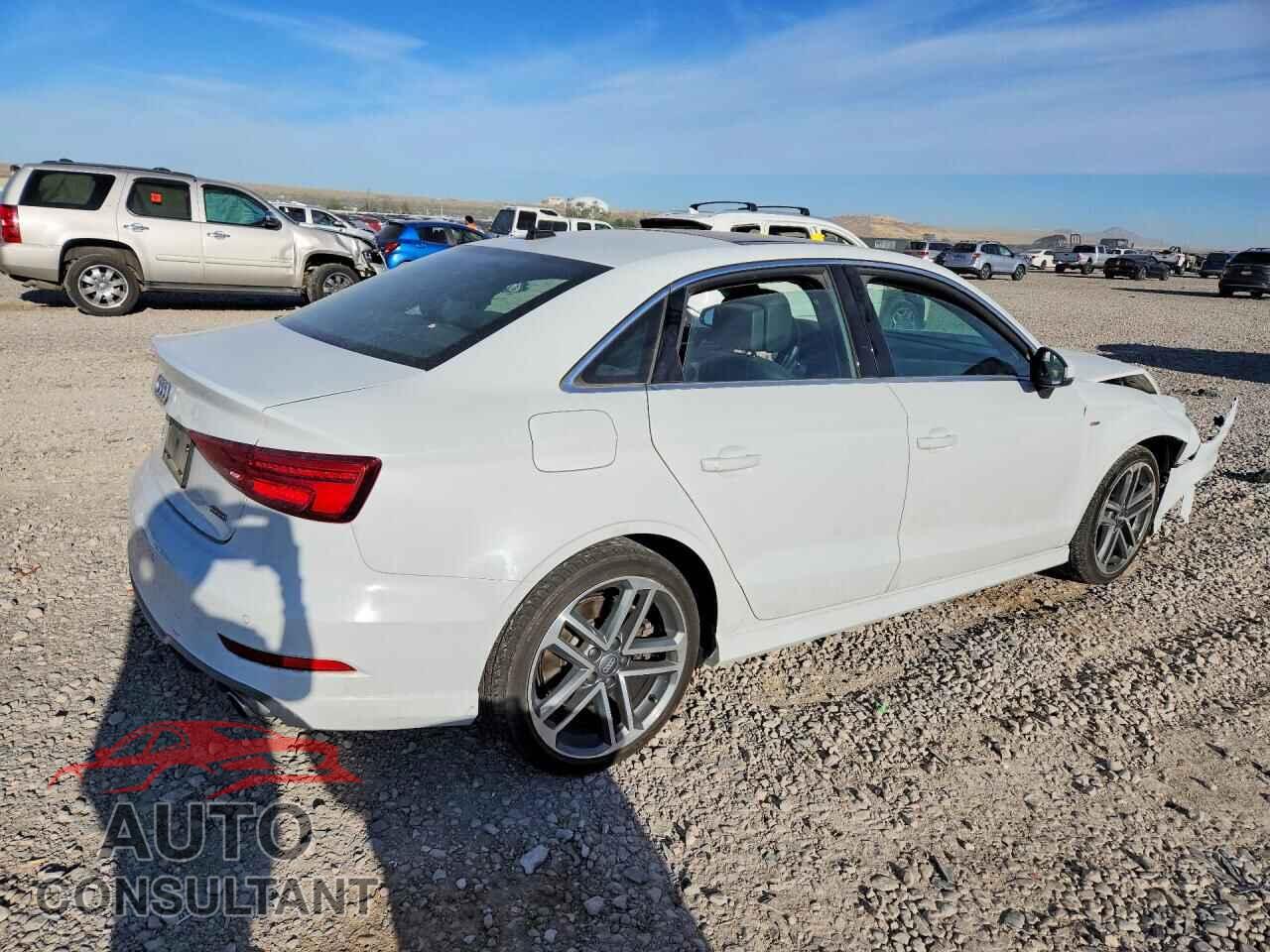 AUDI A3 2019 - WAUJEGFF2KA124517