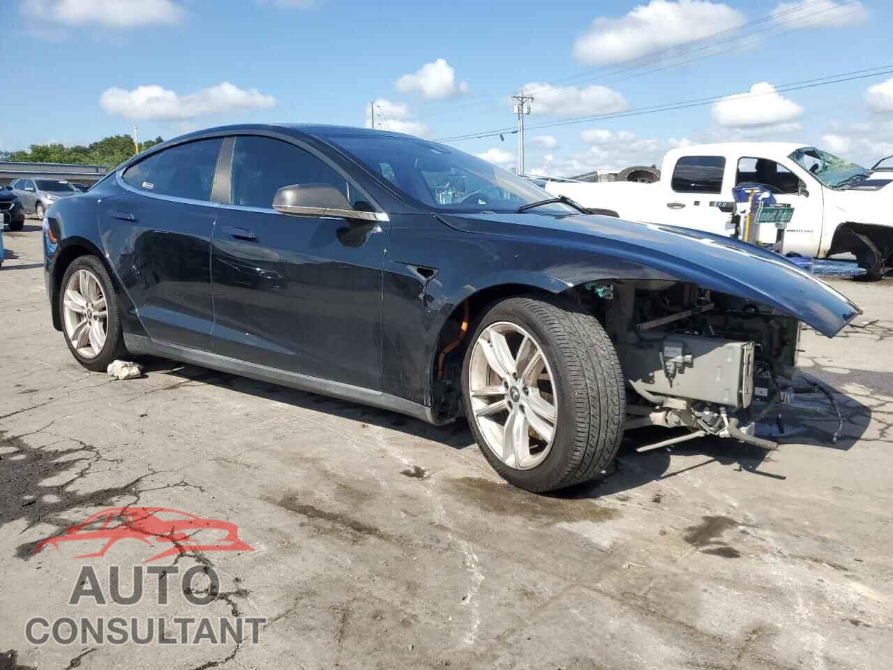 TESLA MODEL S 2015 - 5YJSA1E23FF115871
