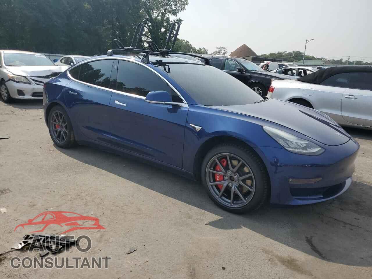TESLA MODEL 3 2019 - 5YJ3E1EB9KF437353