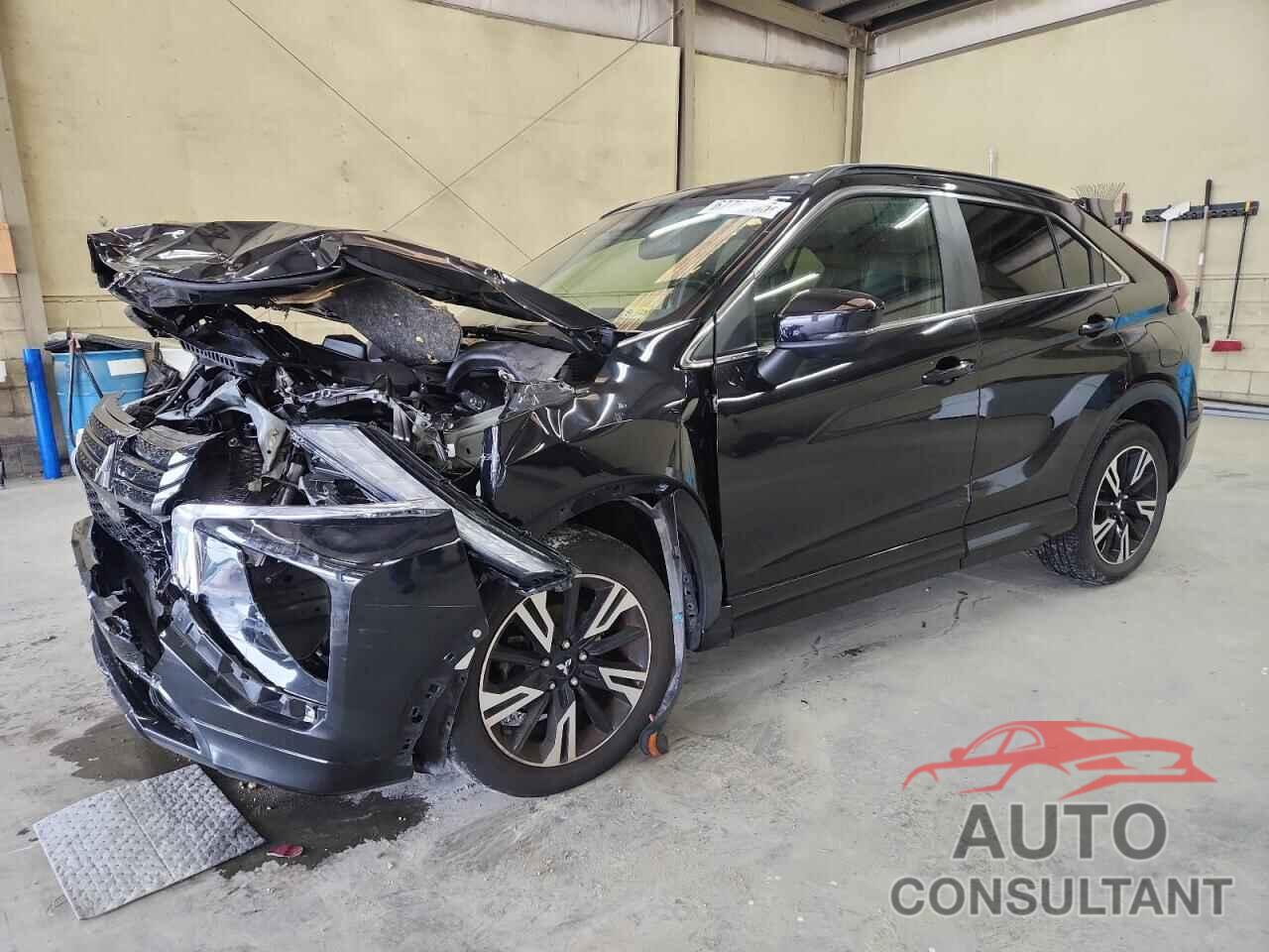 MITSUBISHI ECLIPSE 2023 - JA4ATWAA4PZ001643
