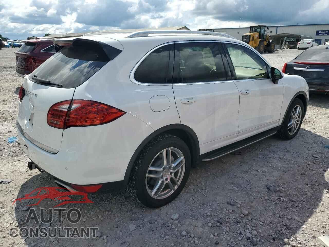 PORSCHE CAYENNE 2012 - WP1AB2A2XCLA51159