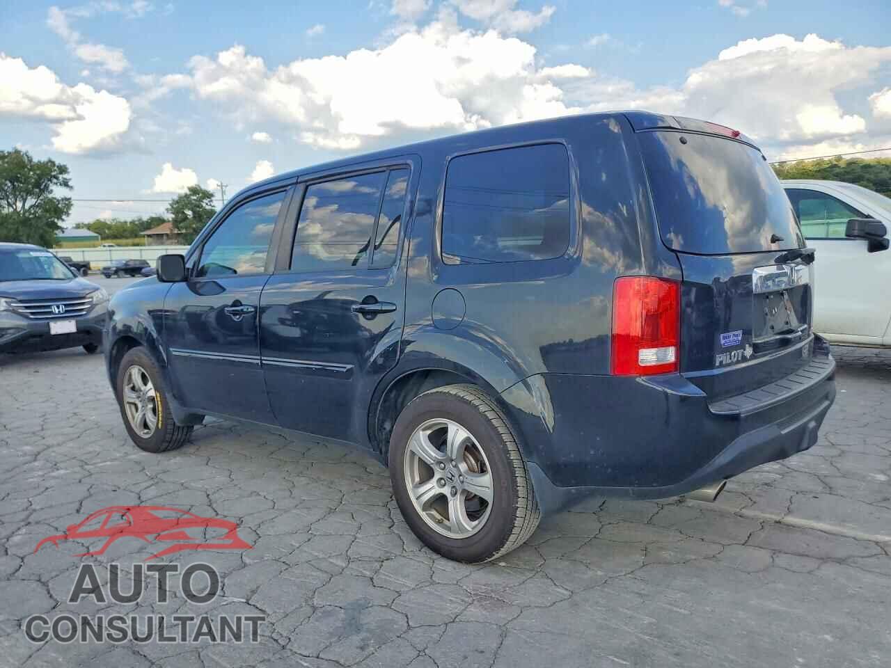 HONDA PILOT 2013 - 5FNYF4H53DB033199