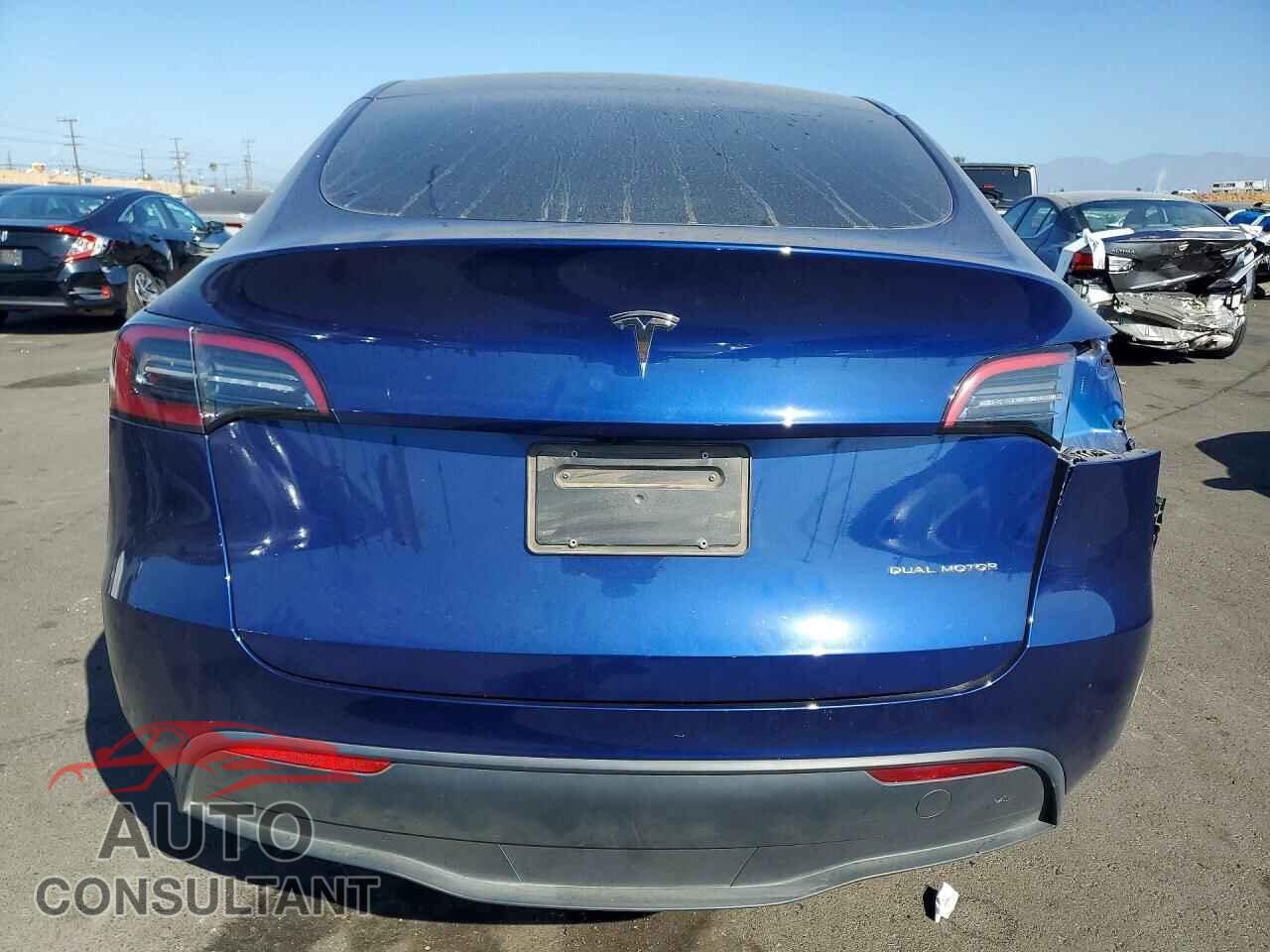 TESLA MODEL Y 2024 - 7SAYGDEE6RF180256