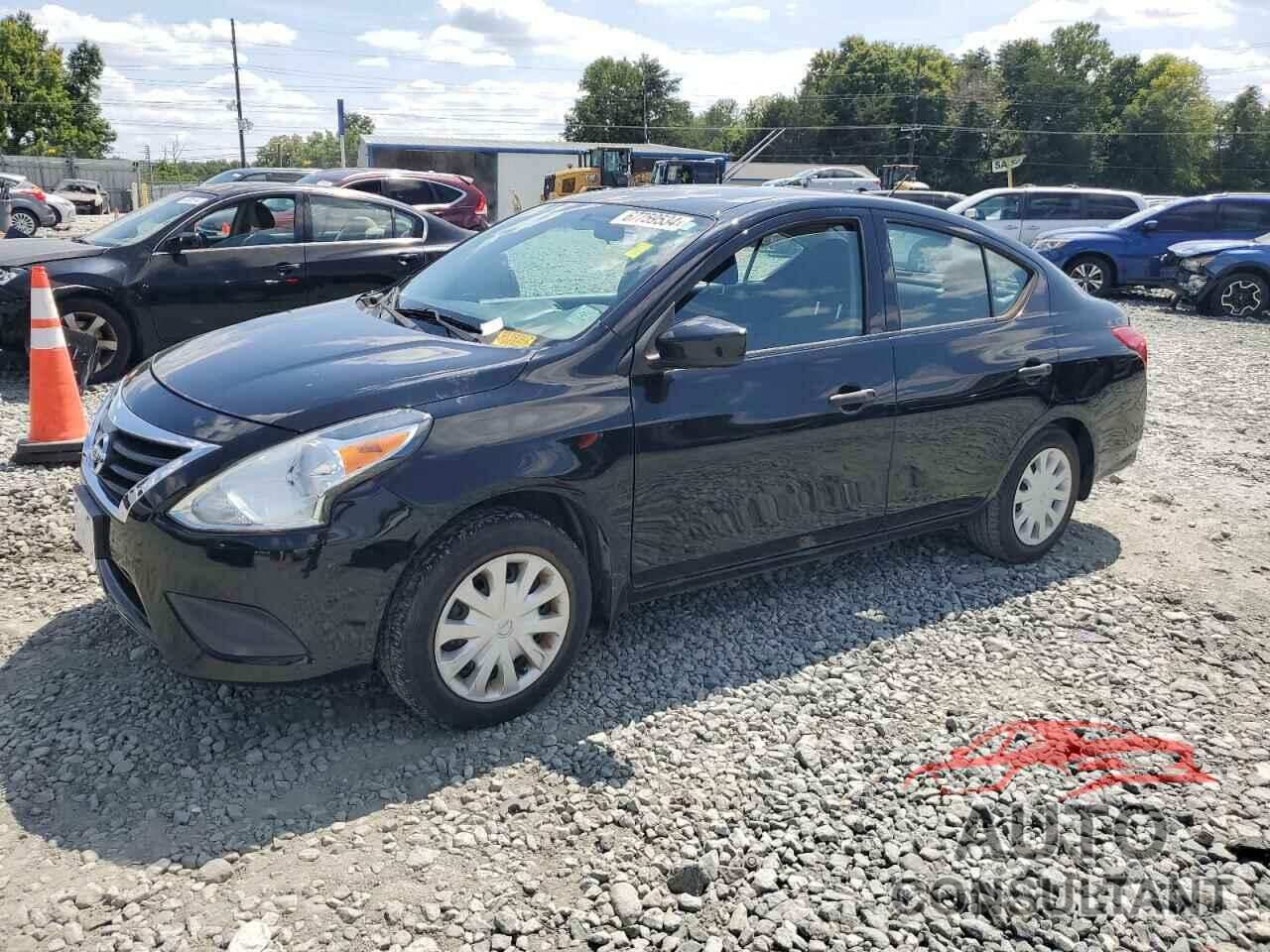 NISSAN VERSA 2018 - 3N1CN7AP2JL860640