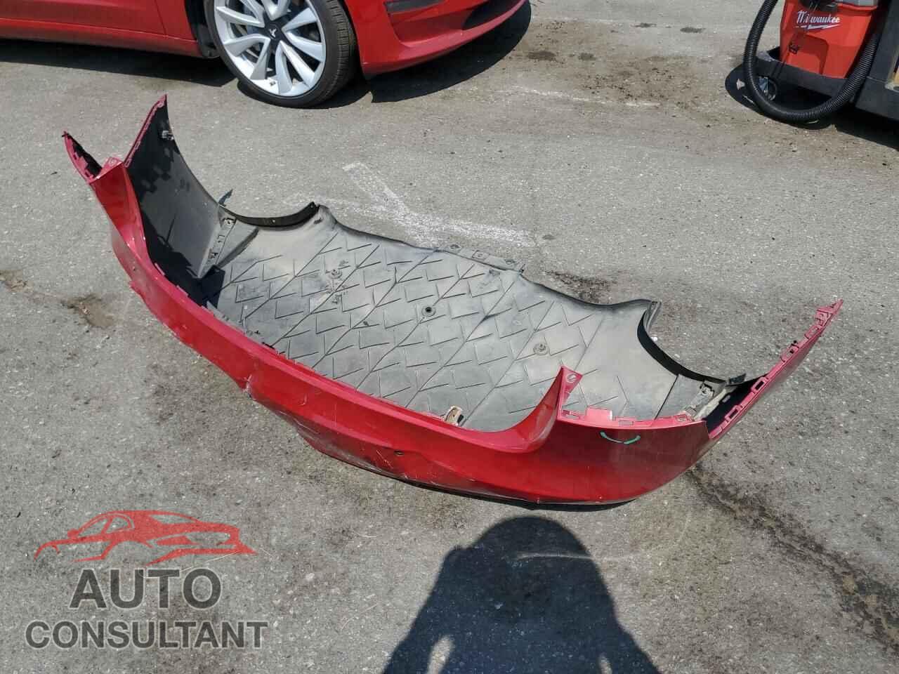 TESLA MODEL 3 2019 - 5YJ3E1EB2KF192119