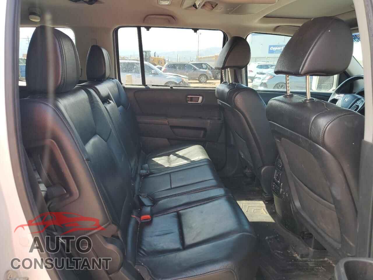 HONDA PILOT 2013 - 5FNYF4H93DB009598