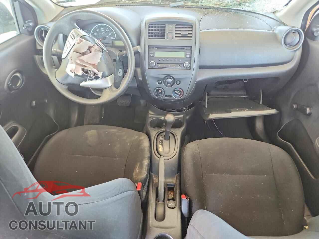 NISSAN VERSA 2015 - 3N1CN7AP2FL827287