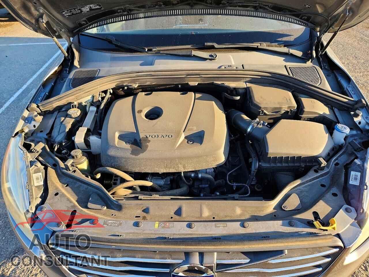 VOLVO XC60 2017 - YV440MDUXH2042548