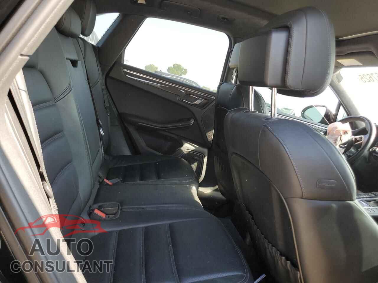 PORSCHE MACAN 2015 - WP1AF2A58FLB91682