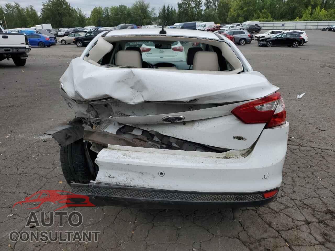 FORD FOCUS 2012 - 1FAHP3H27CL190152