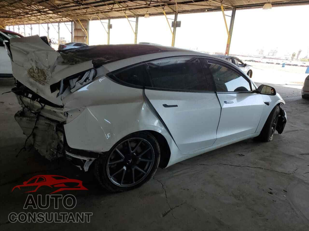 TESLA MODEL 3 2021 - 5YJ3E1EA7MF996572