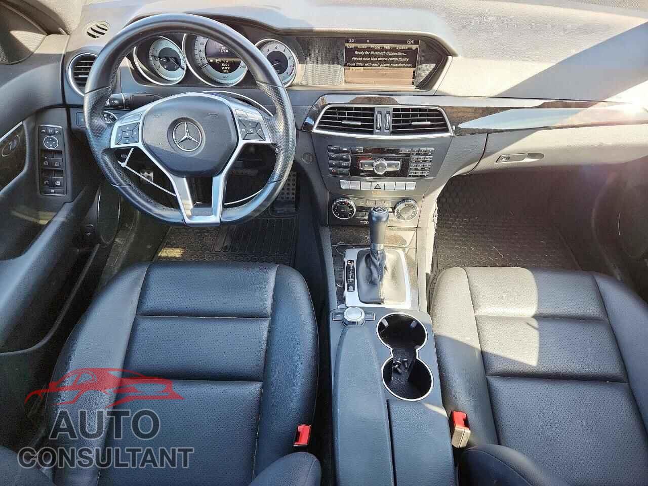 MERCEDES-BENZ C-CLASS 2013 - WDDGF8AB6DA744218