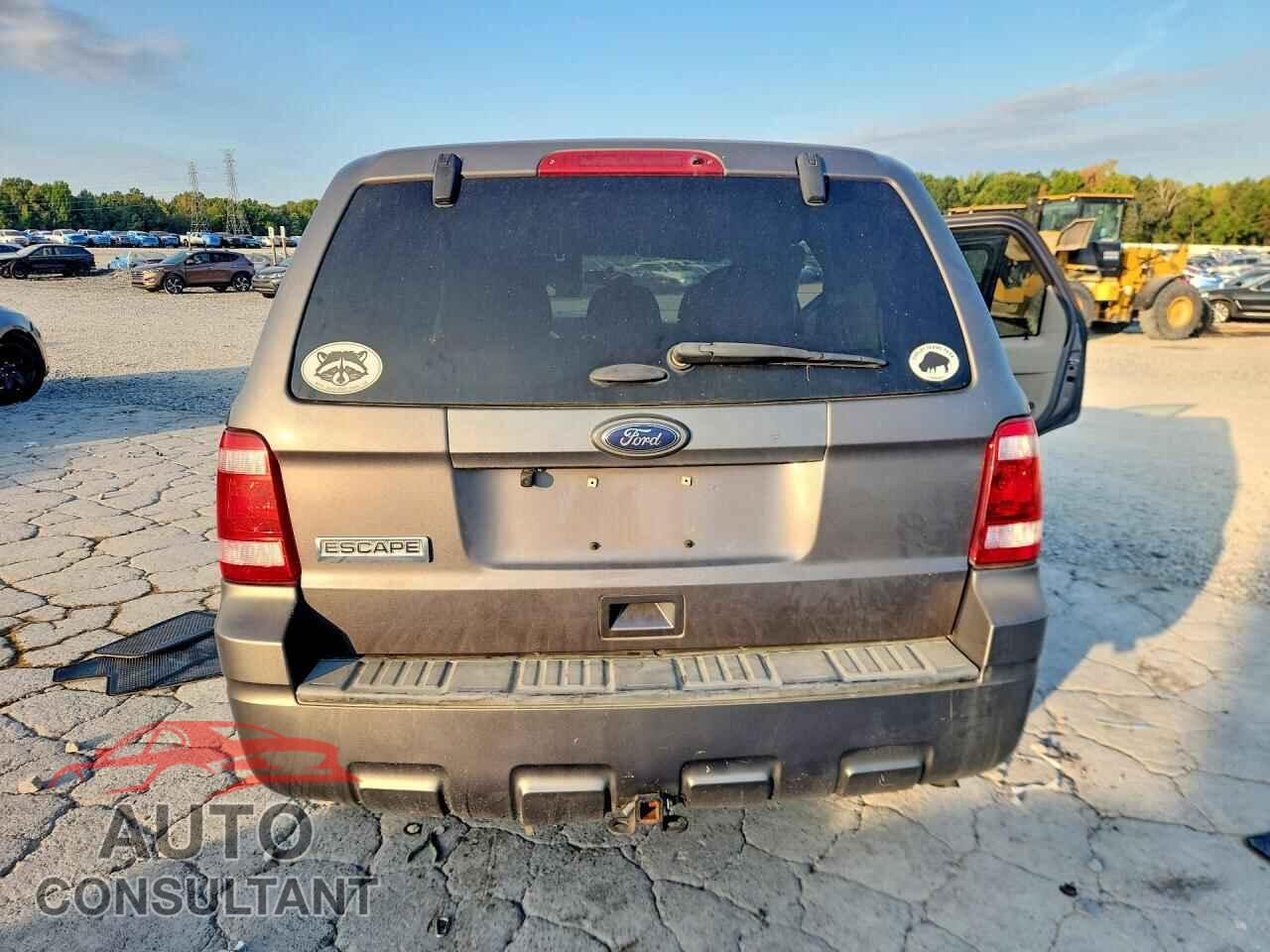 FORD ESCAPE 2011 - 1FMCU9C75BKA94135