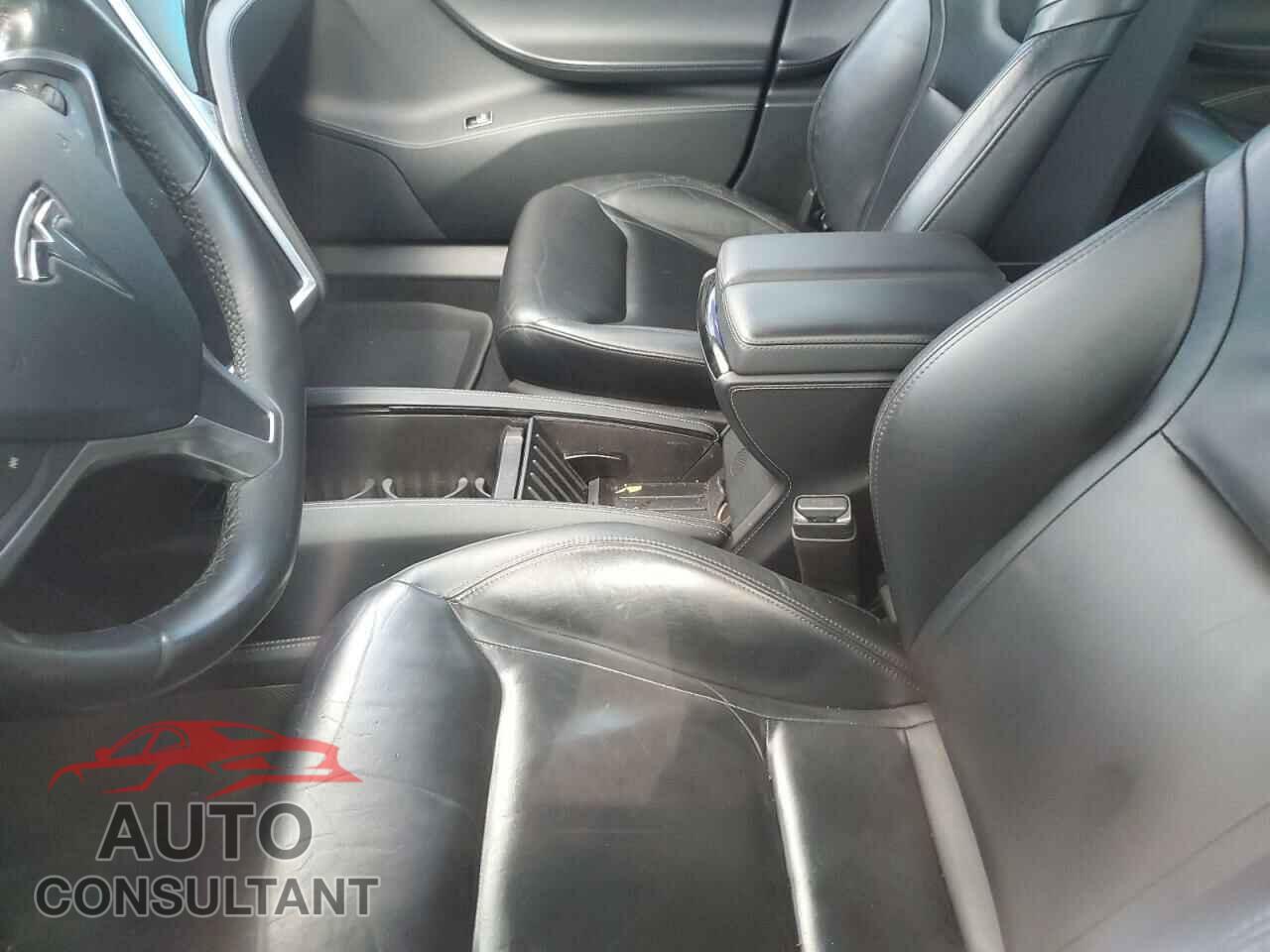 TESLA MODEL S 2015 - 5YJSA1H24FF094413