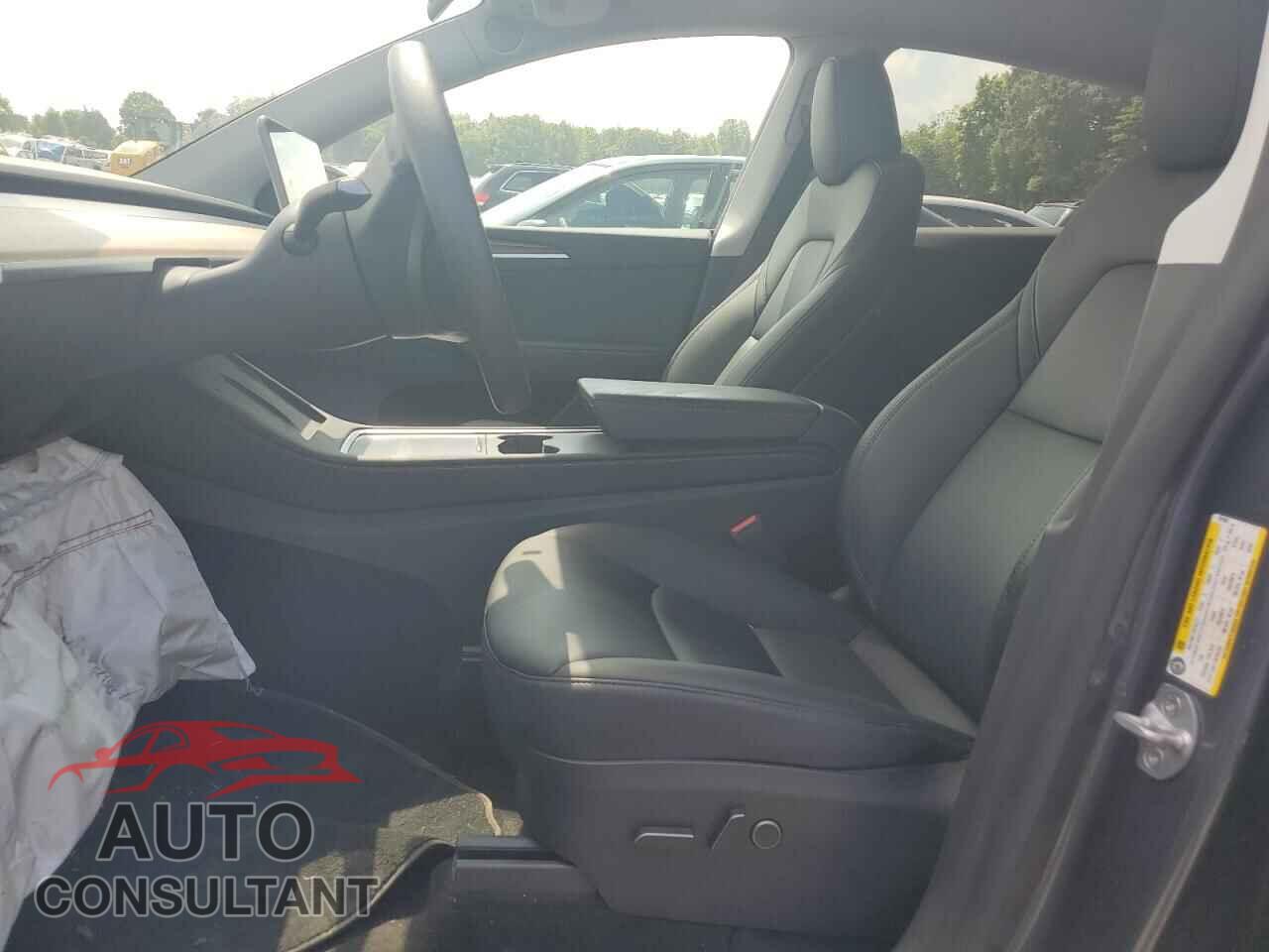 TESLA MODEL Y 2023 - 7SAYGDEE2PF797859