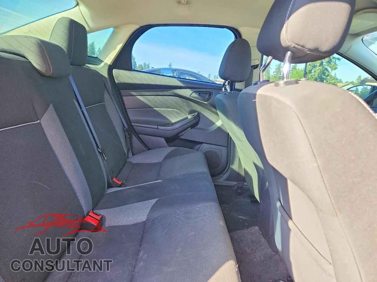 FORD FOCUS 2012 - 1FAHP3F20CL237606