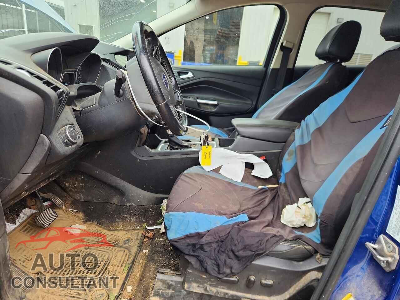 FORD ESCAPE 2017 - 1FMCU9JD2HUD19004