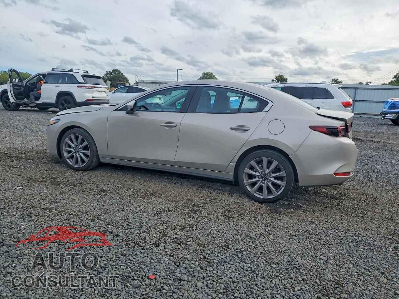 MAZDA 3 2023 - 3MZBPACM4PM379520