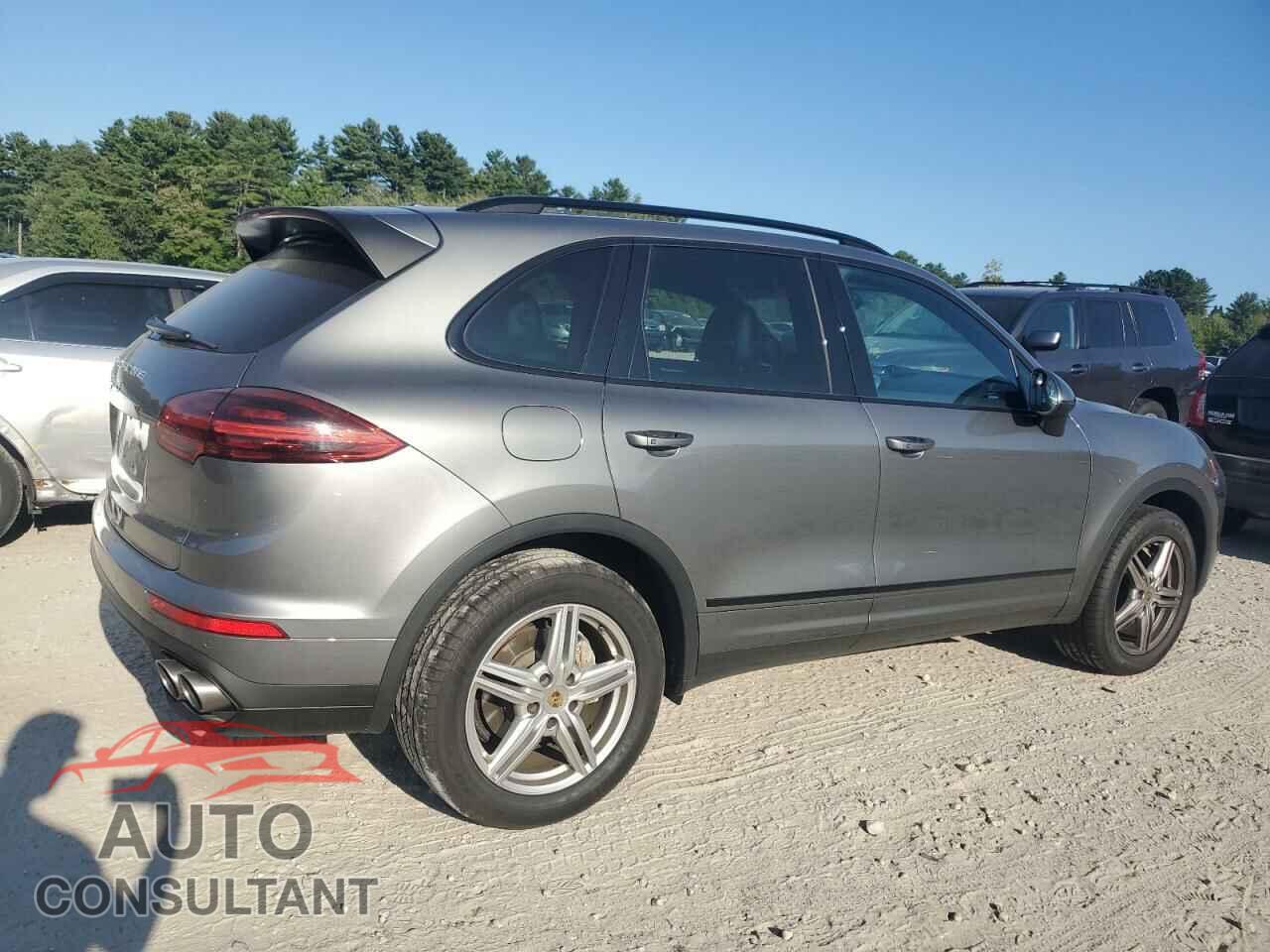 PORSCHE CAYENNE 2017 - WP1AB2A23HLA51446