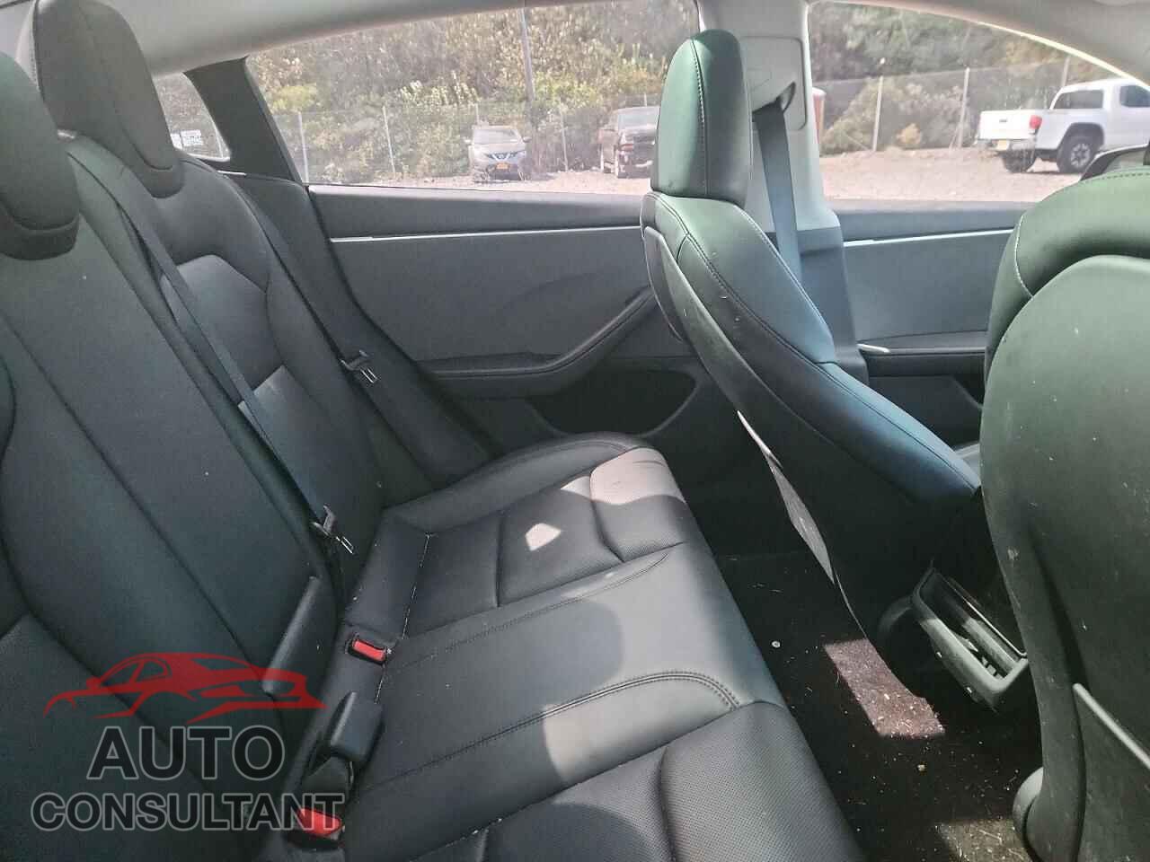 TESLA MODEL 3 2025 - 5YJ3E1EA2SF921050