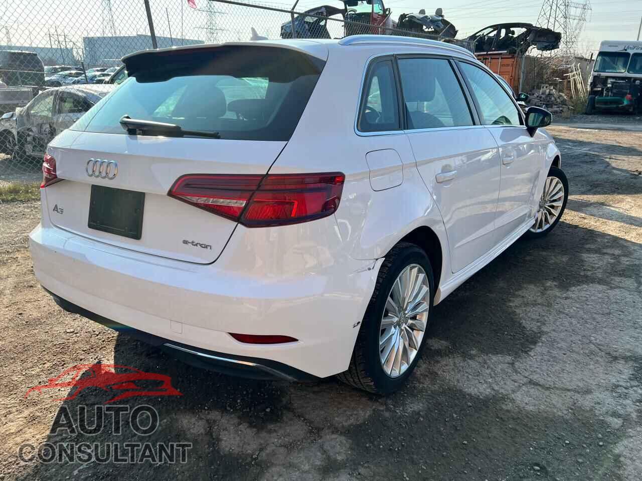 AUDI A3 2018 - WAUUPBFFXJA079285
