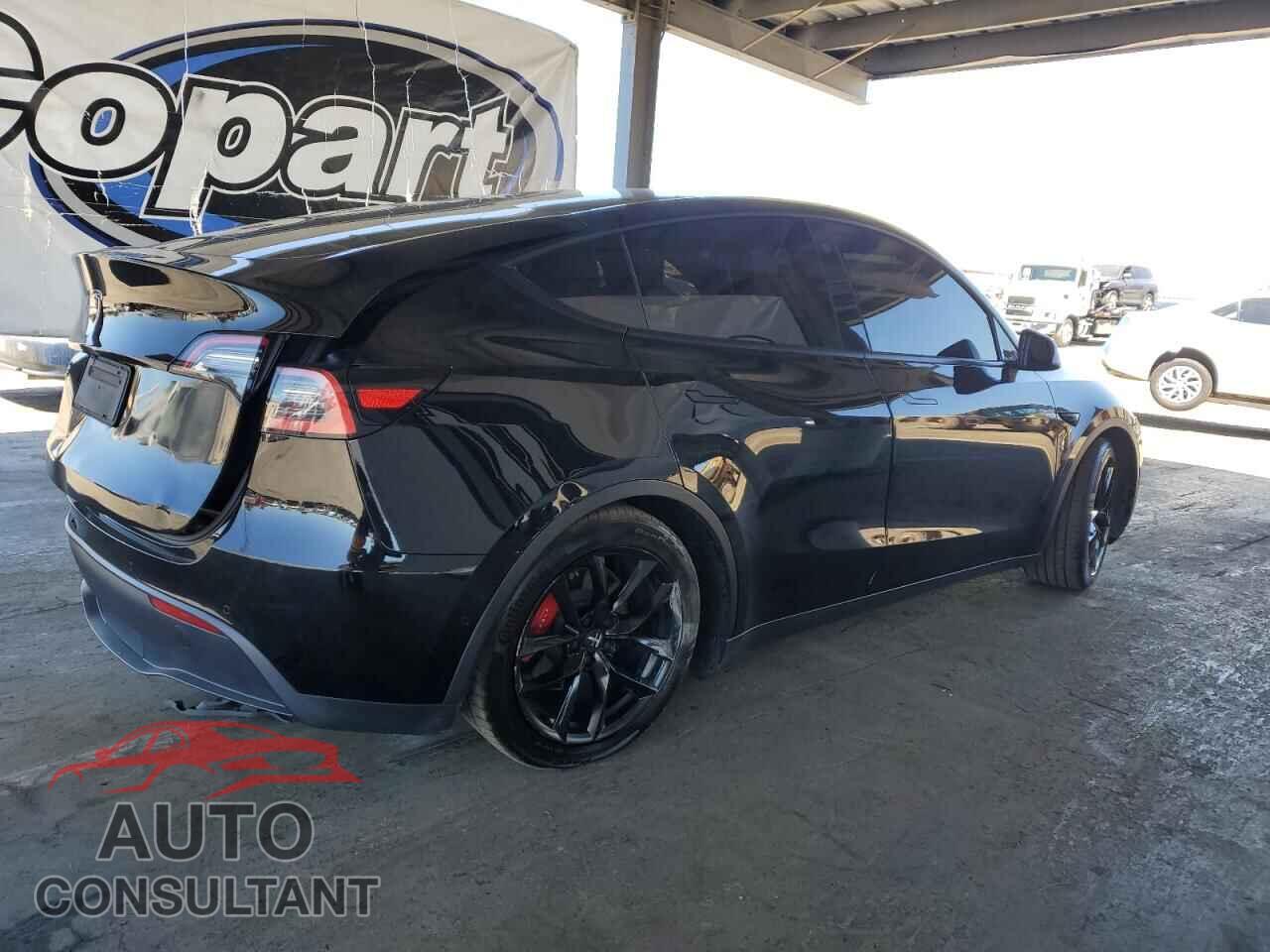 TESLA MODEL Y 2021 - 5YJYGDEF0MF089143