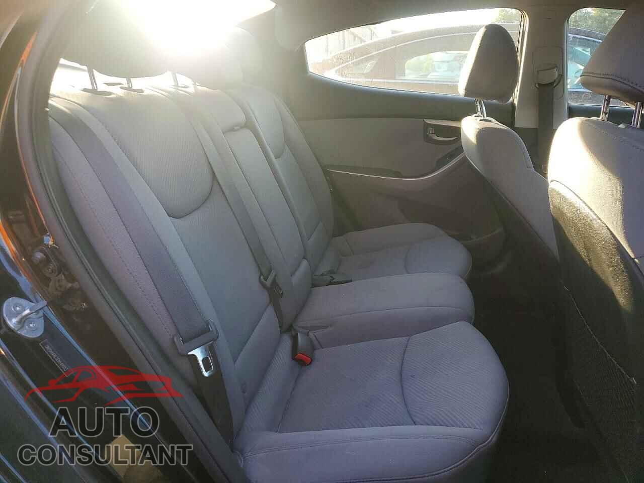 HYUNDAI ELANTRA 2012 - 5NPDH4AE3CH149053