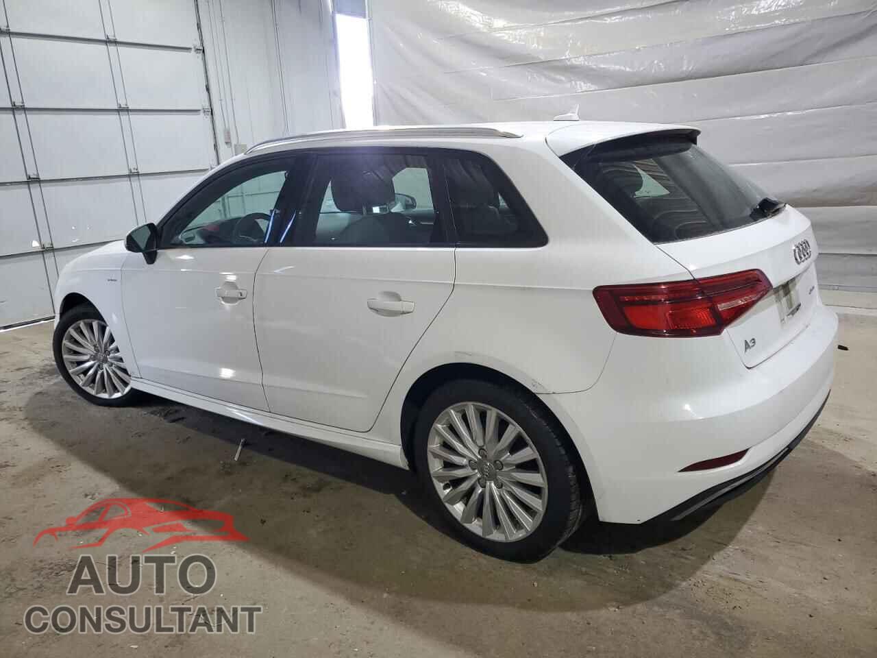AUDI A3 2017 - WAUUPBFF8HA137582