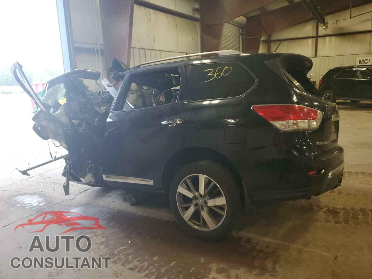 NISSAN PATHFINDER 2013 - 5N1AR2MM3DC646944