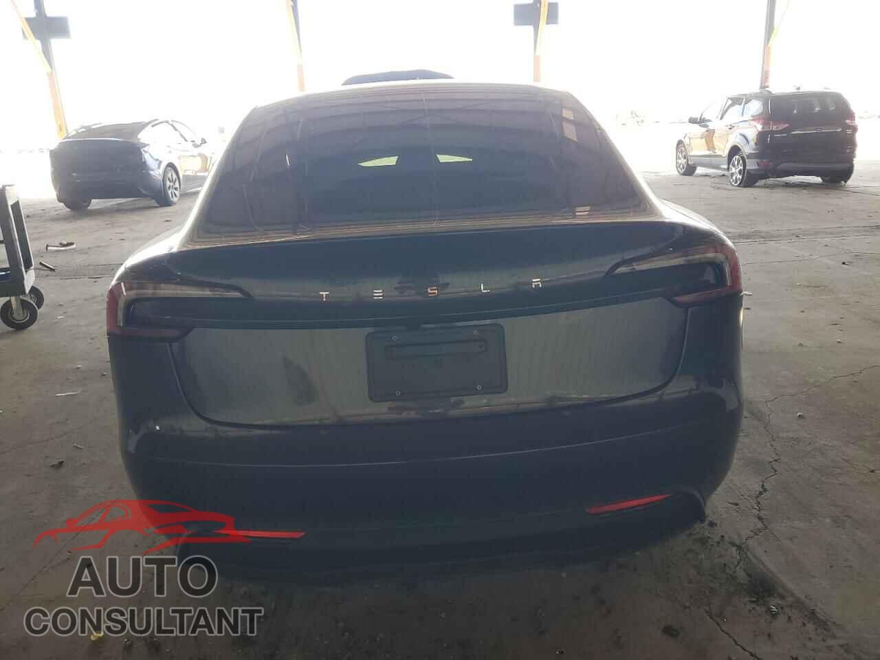 TESLA MODEL 3 2024 - 5YJ3E1EAXRF768556