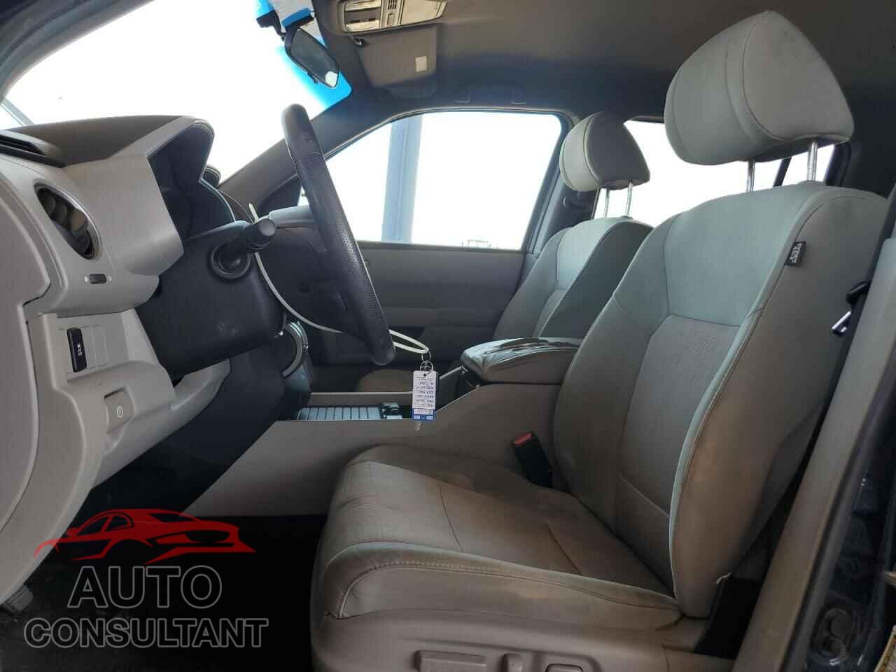 HONDA PILOT 2012 - 5FNYF4H49CB021385