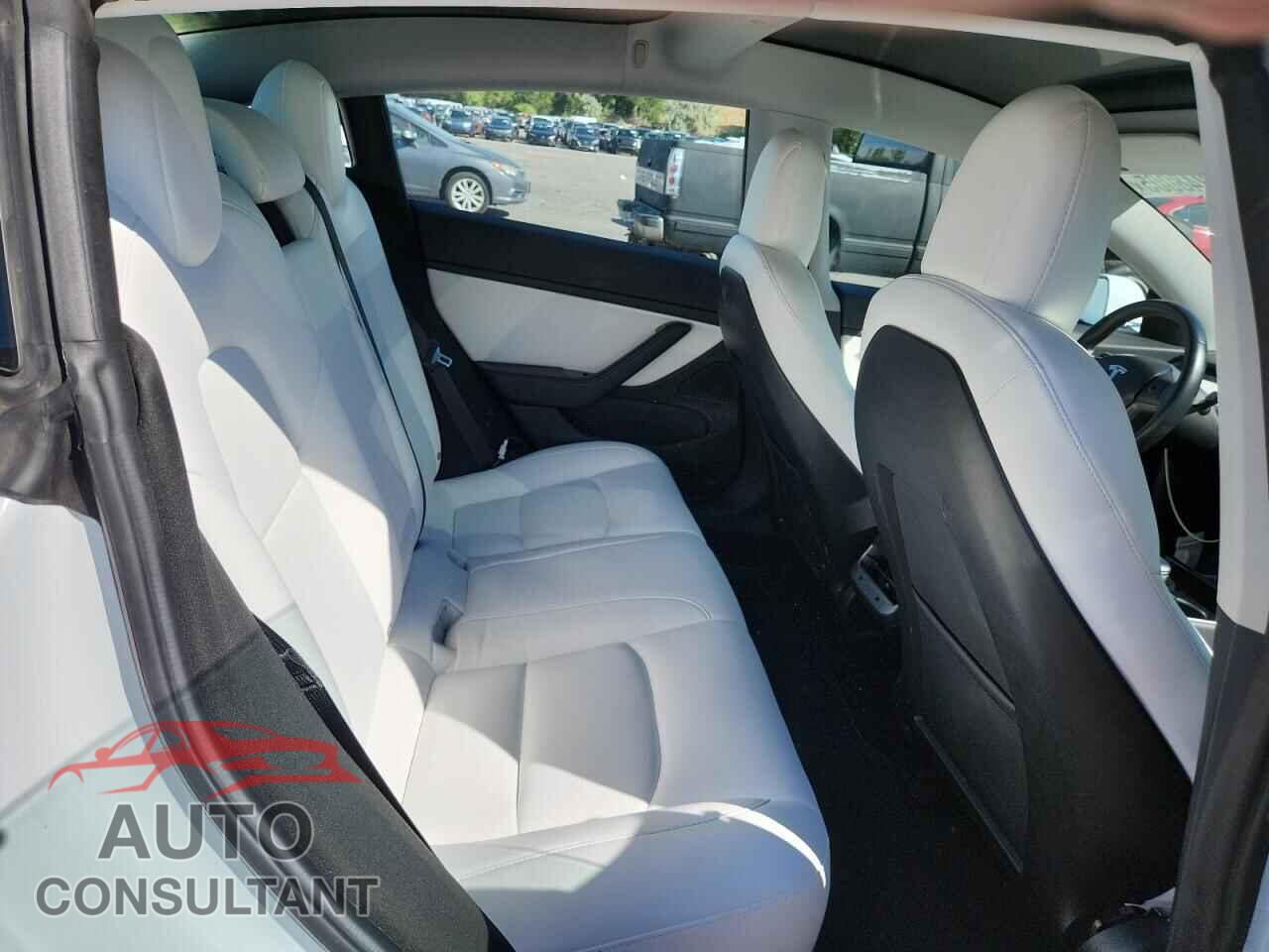 TESLA MODEL 3 2018 - 5YJ3E1EB2JF074943