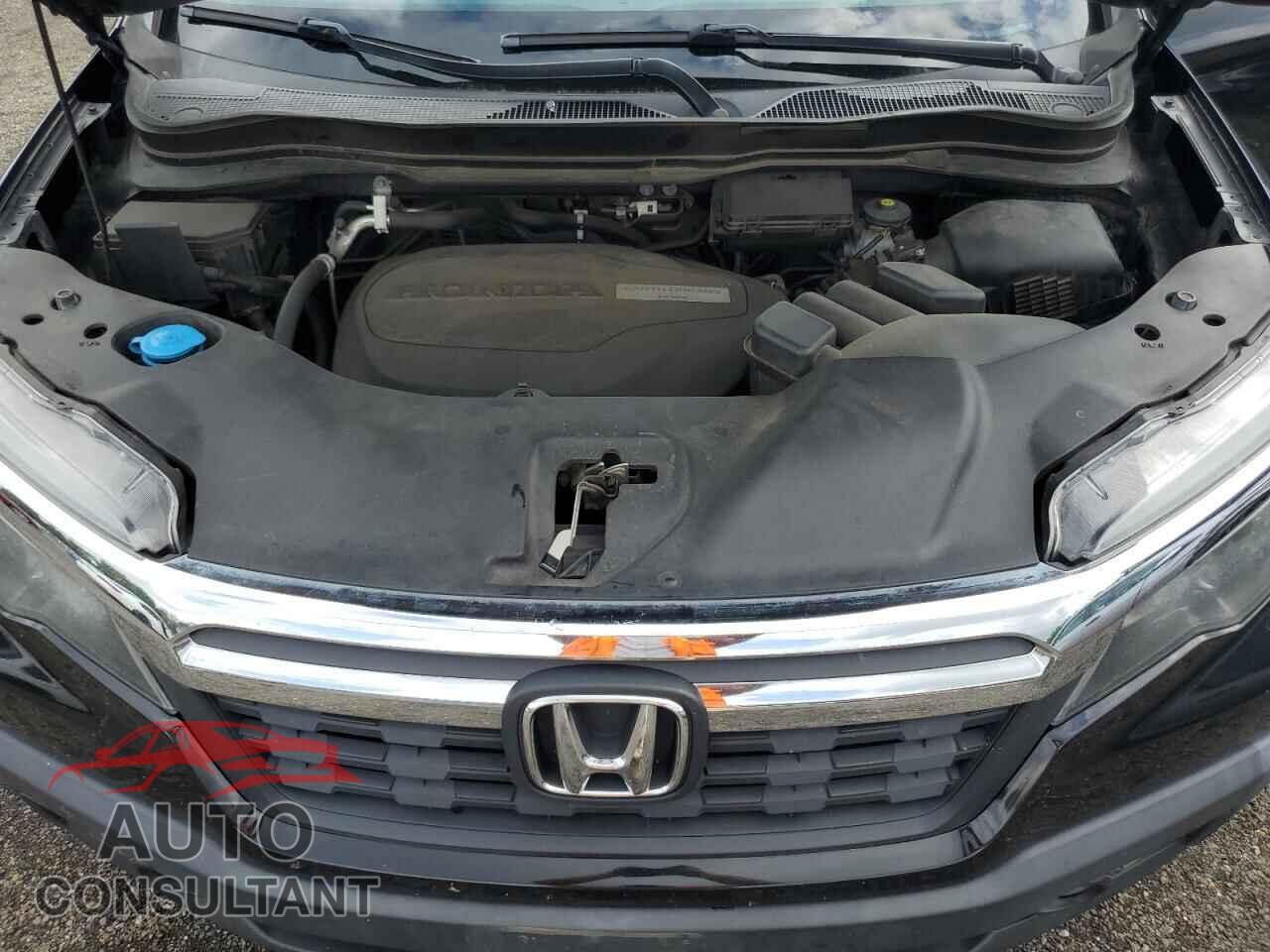 HONDA RIDGELINE 2017 - 5FPYK3F58HB013715