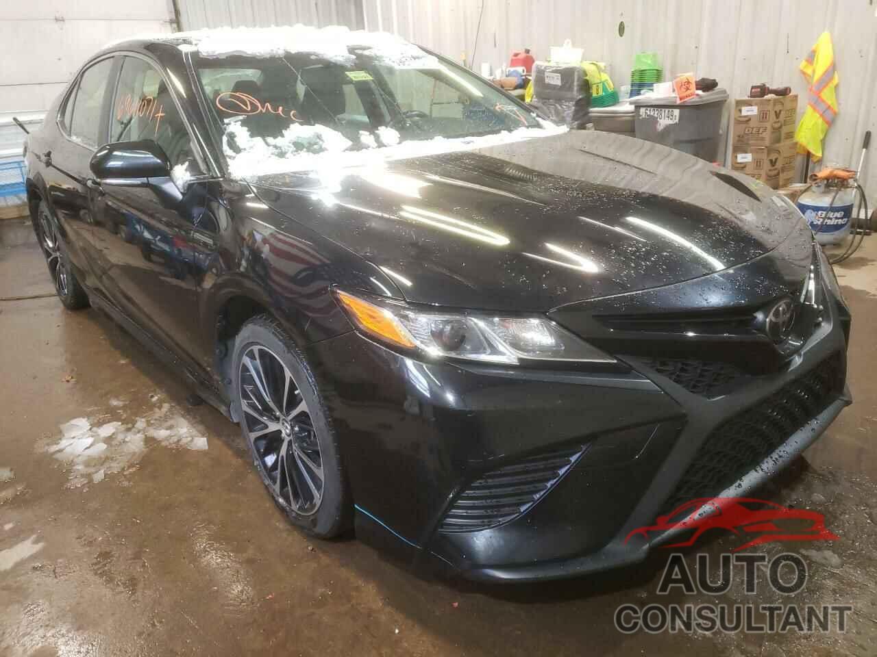 TOYOTA CAMRY 2018 - JTNB11HK0J3047896