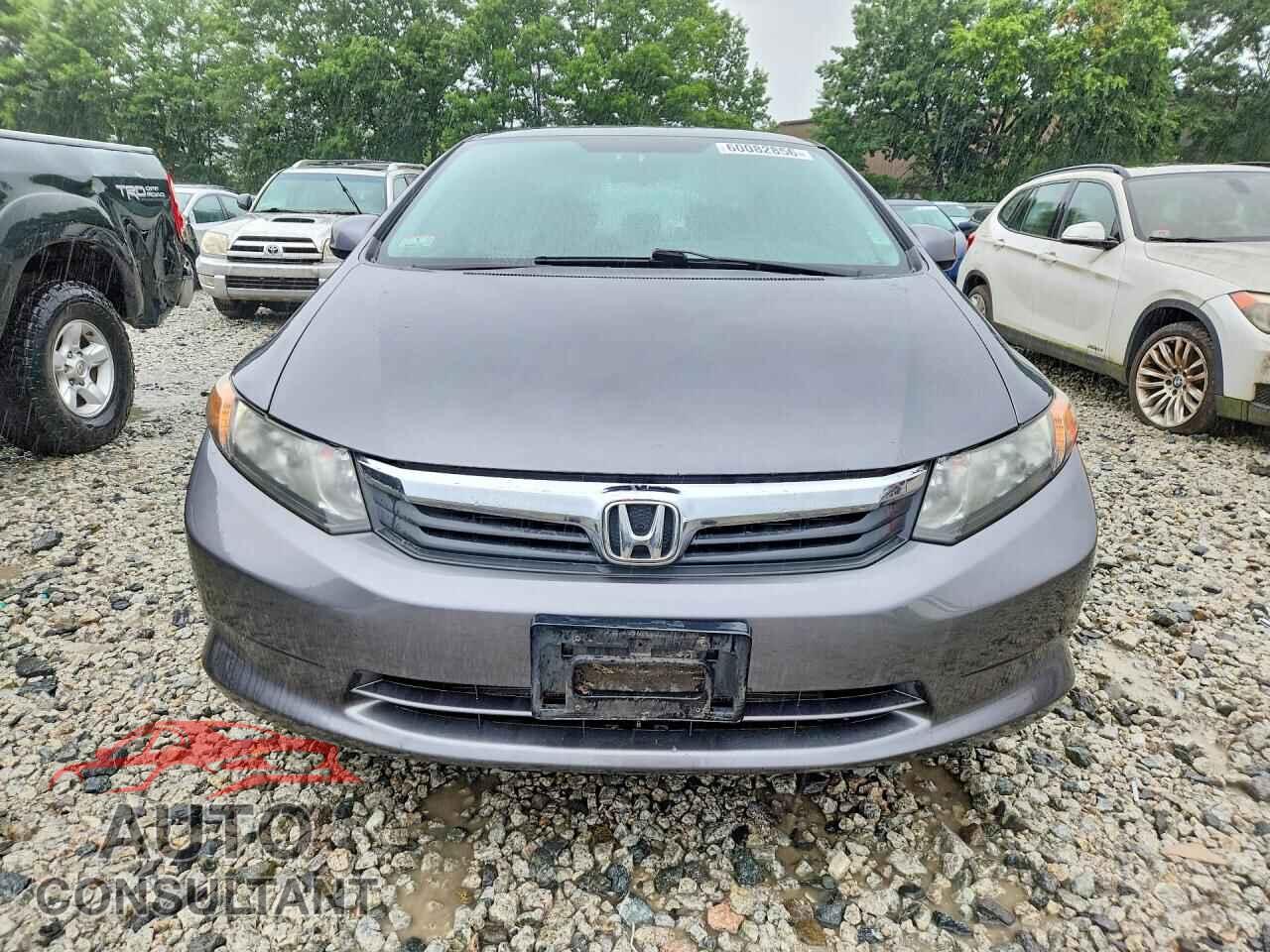 HONDA CIVIC 2012 - 2HGFB2F55CH321326