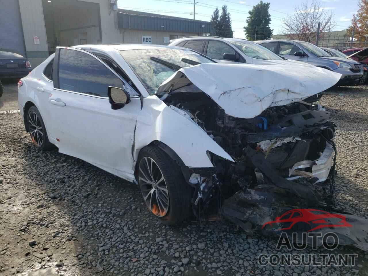 TOYOTA CAMRY 2020 - 4T1G11AK1LU350232