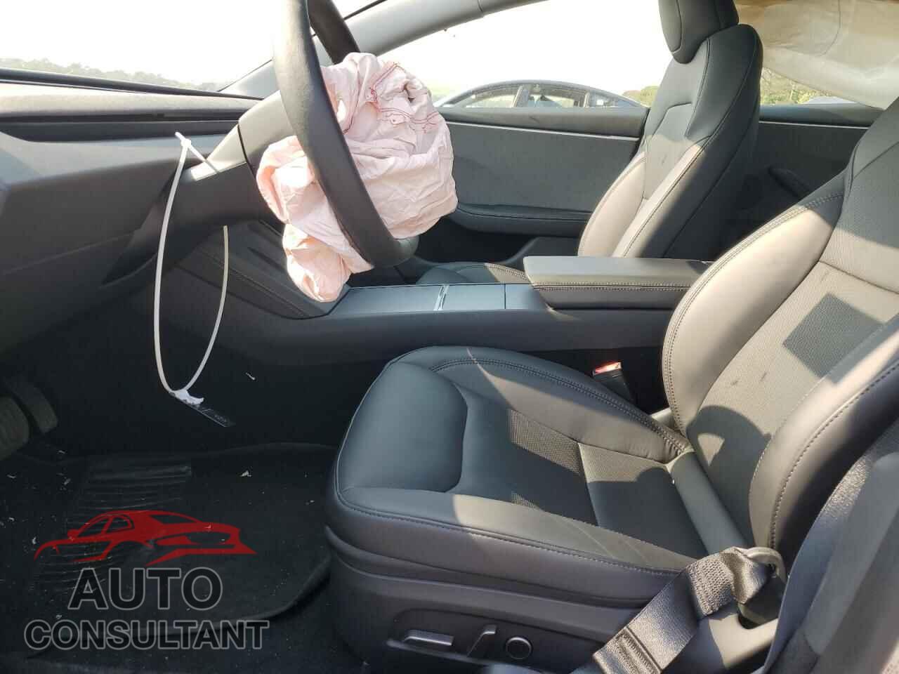 TESLA MODEL 3 2024 - 5YJ3E1EAXRF763325