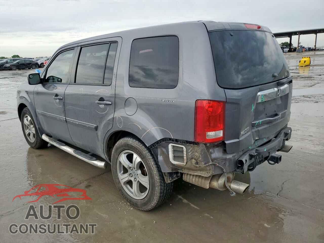 HONDA PILOT 2015 - 5FNYF3H41FB031231