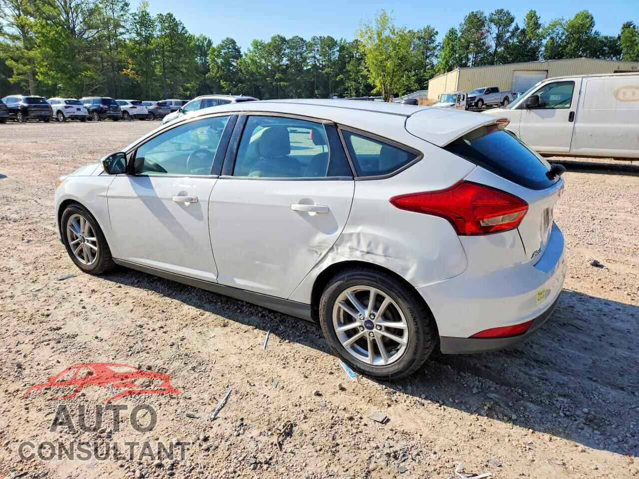 FORD FOCUS 2015 - 1FADP3K20FL384209