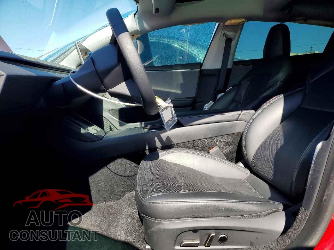 TESLA MODEL 3 2024 - 5YJ3E1EA4RF748836