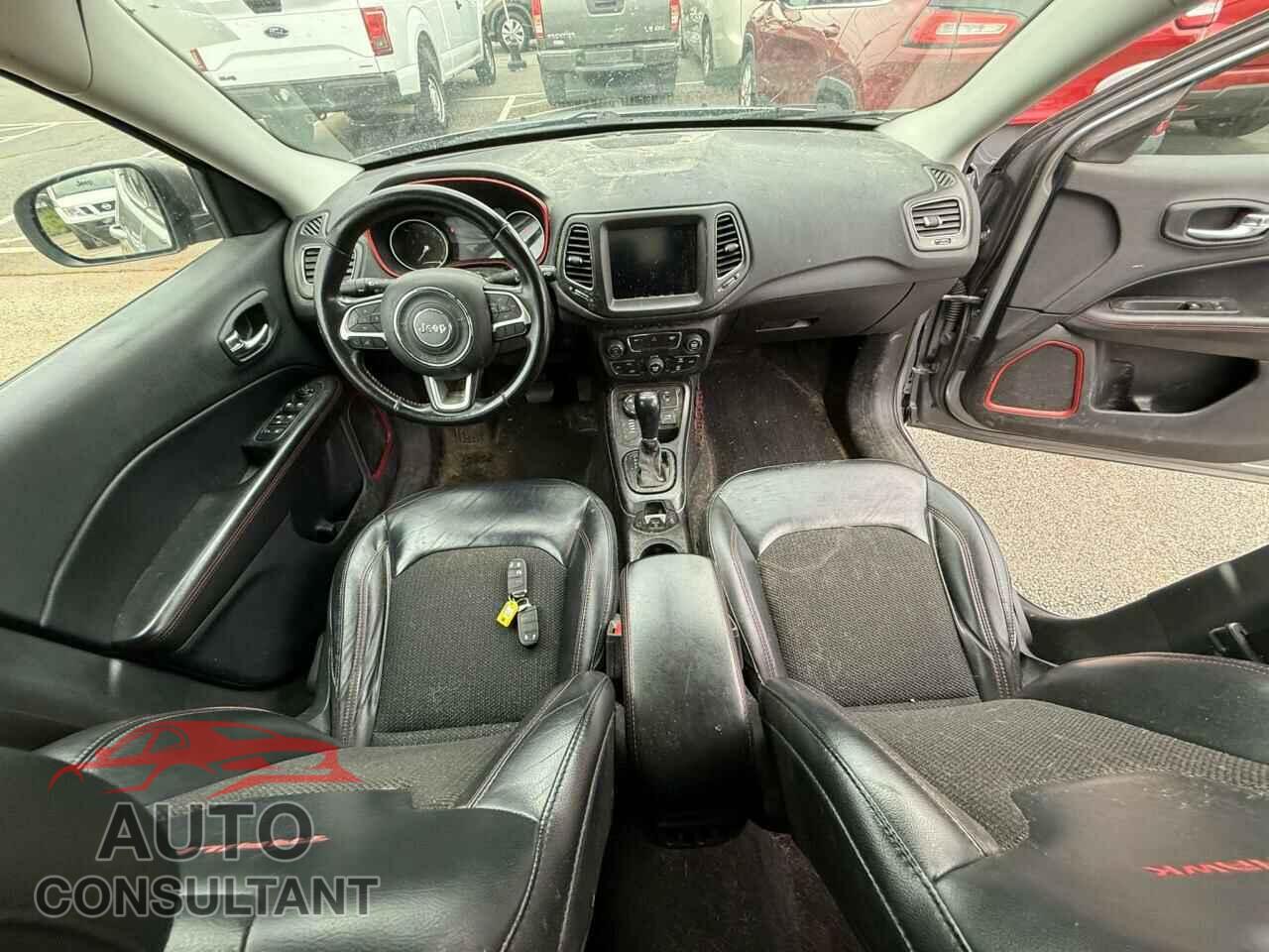 JEEP COMPASS 2019 - 3C4NJDDB8KT645247