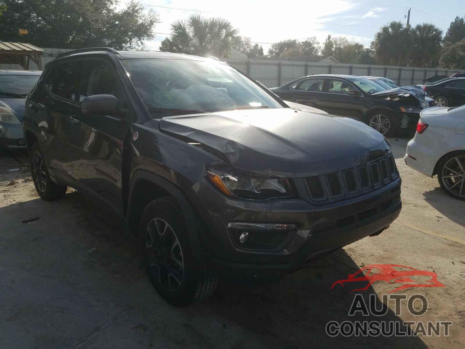JEEP COMPASS 2018 - 3C4NJDDB1JT499627
