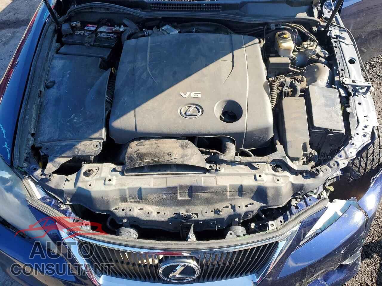 LEXUS IS 2011 - JTHFF2C28B2520082