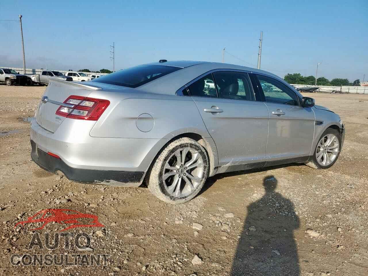 FORD TAURUS 2013 - 1FAHP2E98DG161927