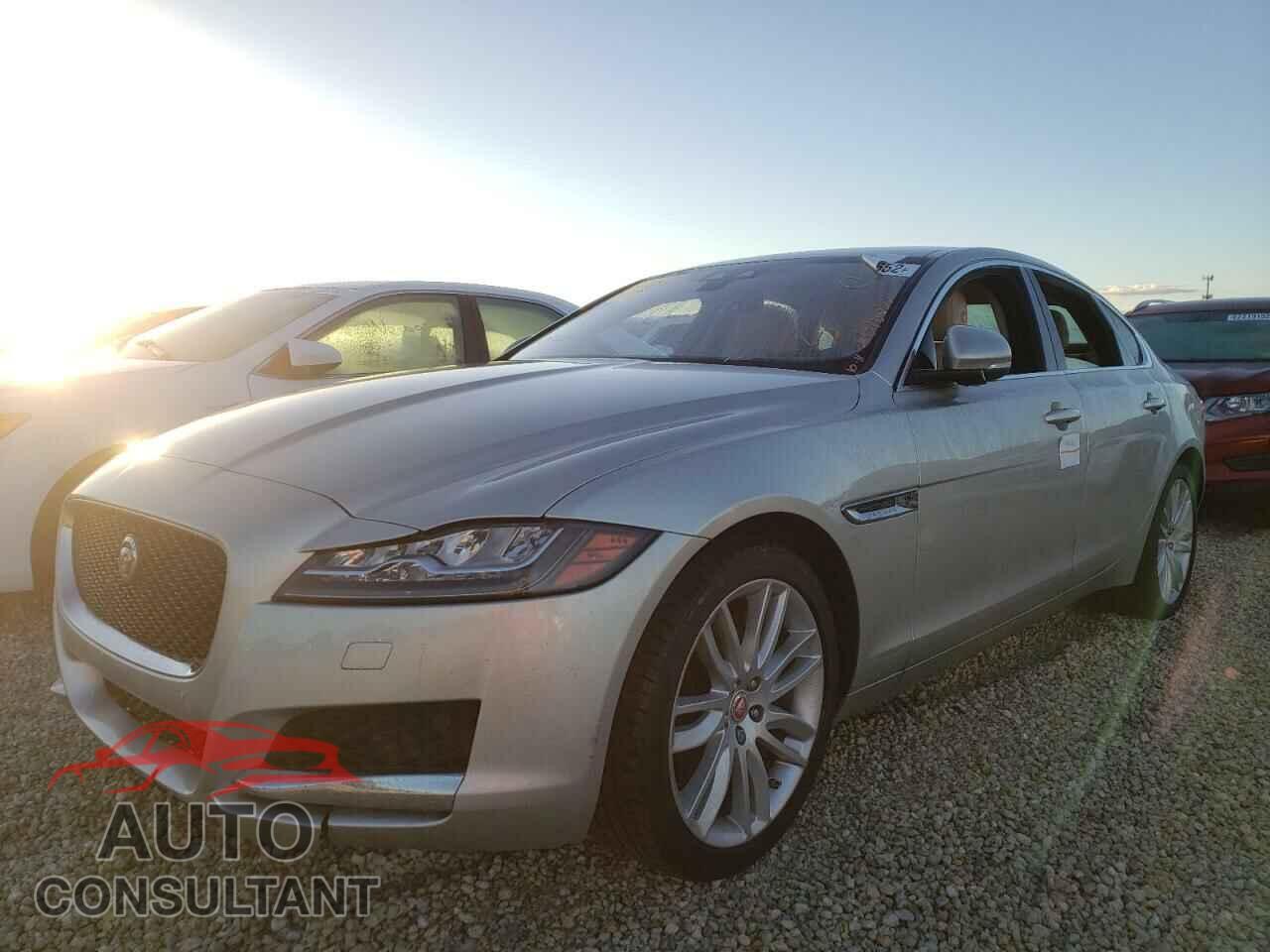 JAGUAR XF 2017 - SAJBE4BV4HCY29840